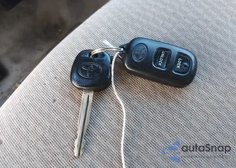 2006 Toyota Corolla Le z USA, uszkodzony, nr VIN 2T1BR30E26C696595